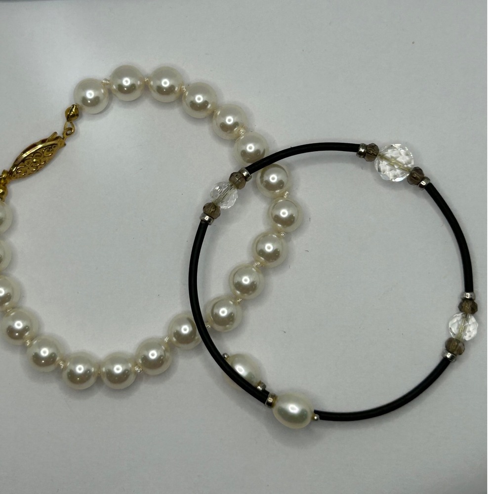 White Faux Pearls and bypass bracelet‎ Set Elegant Classic Minimalist modern